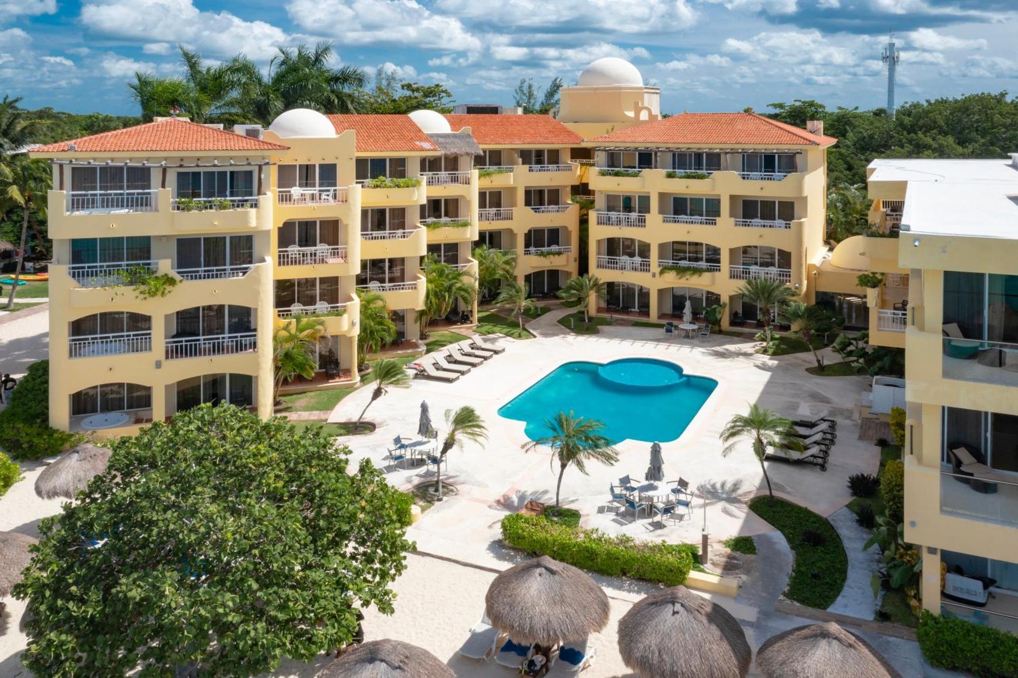 Playa Azul Cozumel Hotel Exterior foto